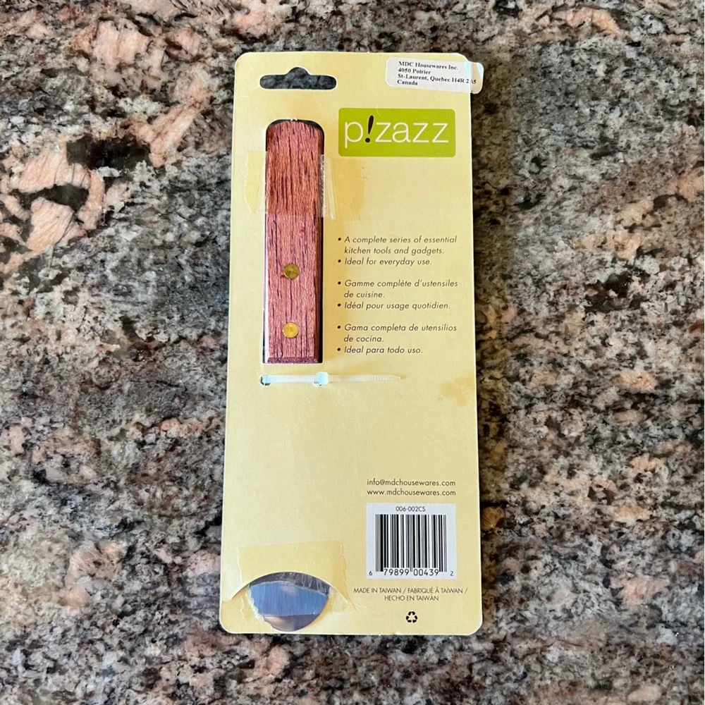 MDC HOUSEWARE .INC STAINLESS STELL SPREADER